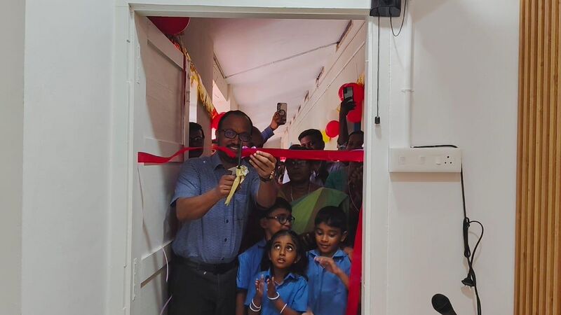 പ്രമാണം:43455-gupskuzhivila-radio club inauguration.jpeg