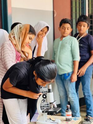 47235 hitech Microscope.jpeg