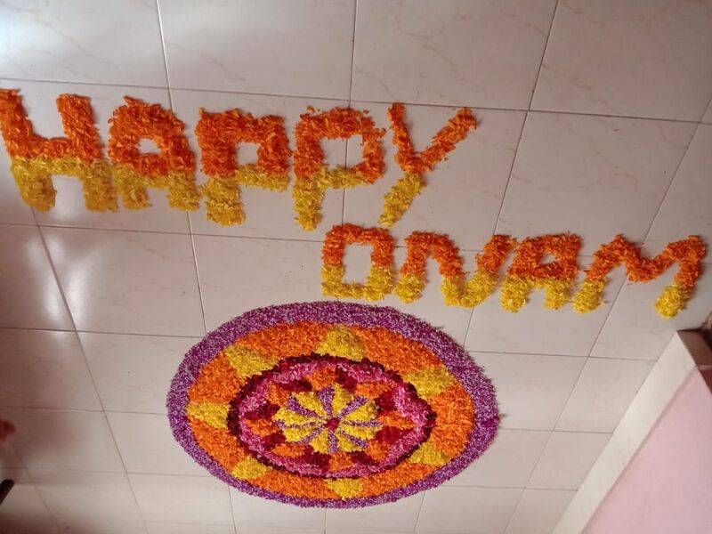 പ്രമാണം:16041studentwork13.jpgl onamphoto.jpeg