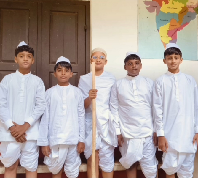 പ്രമാണം:25068 2025-26 swathanthryadinaghosham3.png