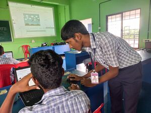 25068 LK students teaching other students 2.jpg