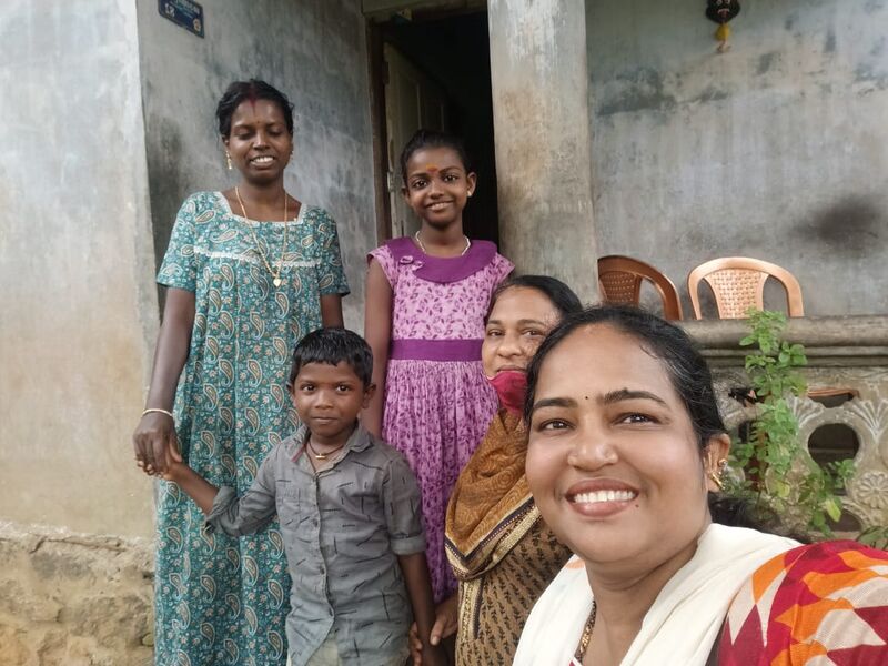 പ്രമാണം:33213ഭവനസന്ദർശനം 2.jpg