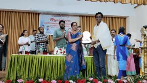 35052 meritaward 25 4.jpg