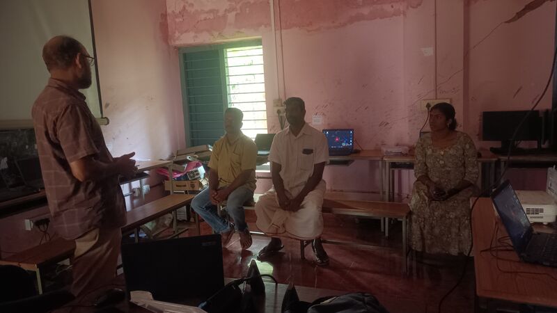 പ്രമാണം:39001 PTA meeting.jpg