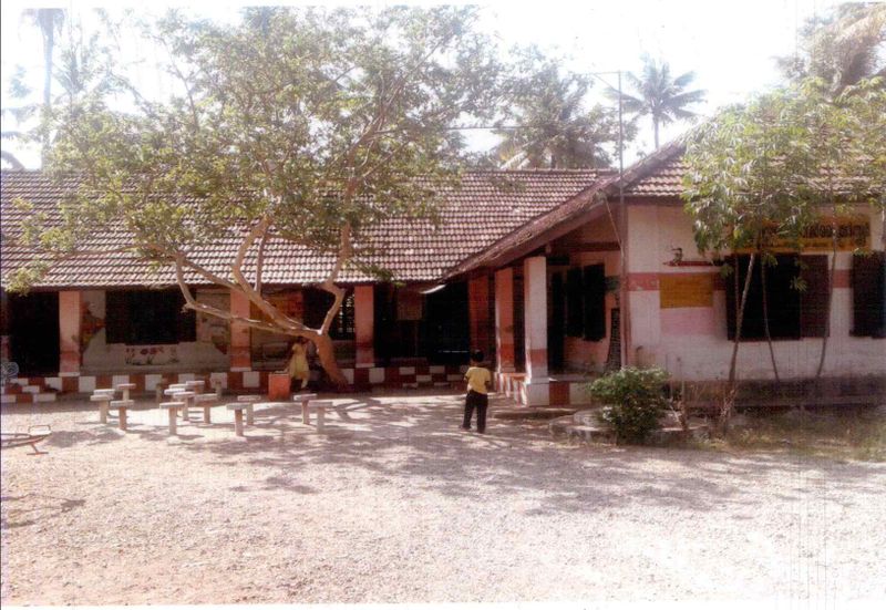 പ്രമാണം:41308 school.jpeg