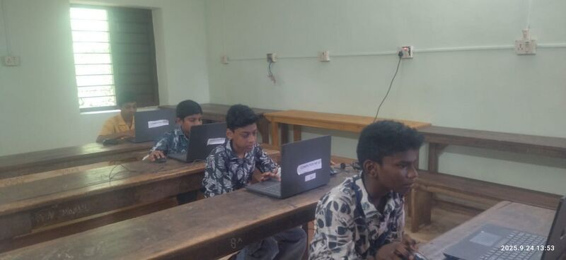 പ്രമാണം:42061 612.jpeg