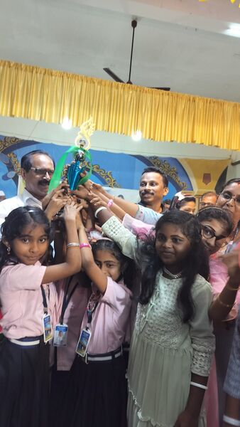 പ്രമാണം:42601 42601.jpg