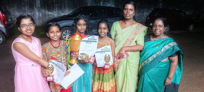 പ്രമാണം:44212 SCIENCE FEST.jpg