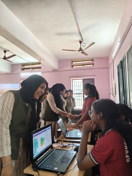 പ്രമാണം:12039 LK.jpg