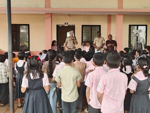 12329-lahari virudha dinam.jpg