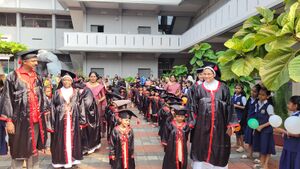 24557 St. Anne's Convent UPS Edathiruthy KG convocation 2026 .jpg