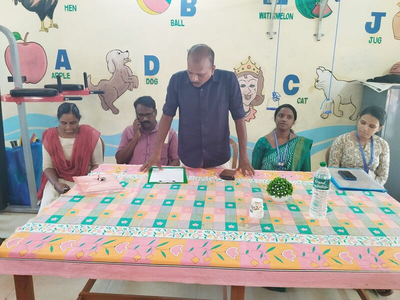 പ്രമാണം:34013mis class1.jpg