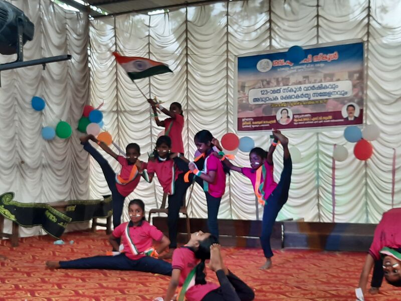 പ്രമാണം:41409 self defence6.jpg