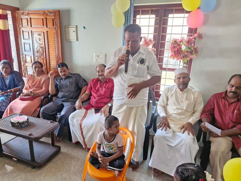 പ്രമാണം:44223 CHANGATHI INAU.jpg