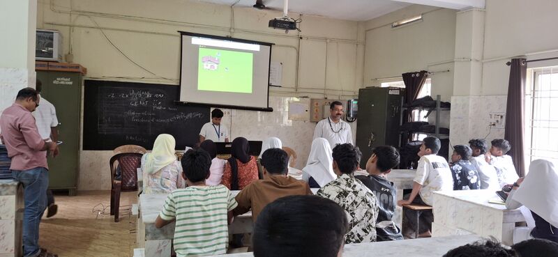 പ്രമാണം:47064 AI training2.jpeg