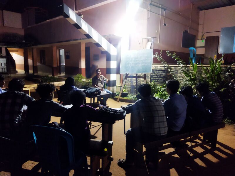 പ്രമാണം:16064 Academics Nightclass 2024.jpg