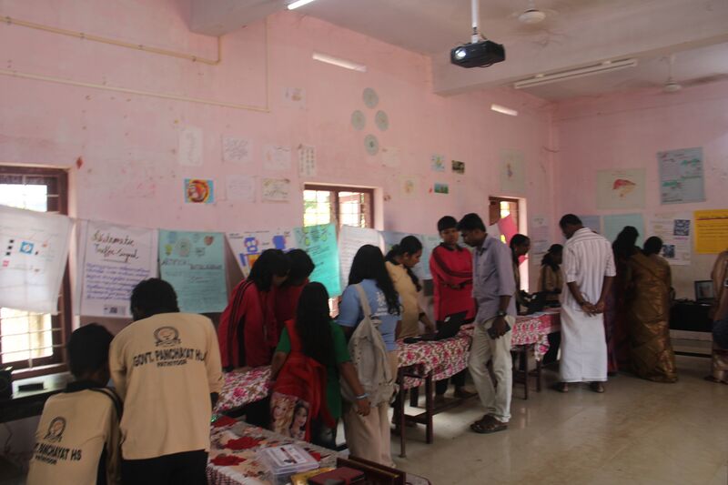 പ്രമാണം:36050 robo4.jpg