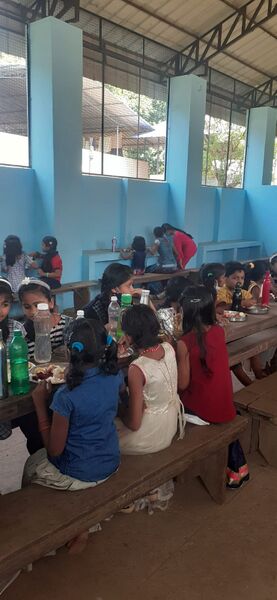 പ്രമാണം:39055 Noonday-3.jpeg