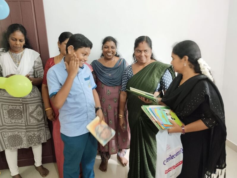 പ്രമാണം:44018 pp 5.jpg