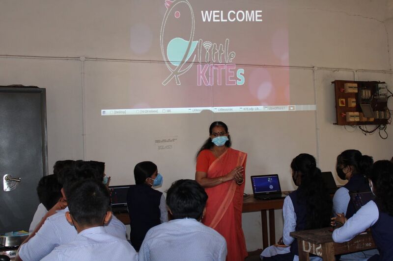 പ്രമാണം:Kites camp1.jpg