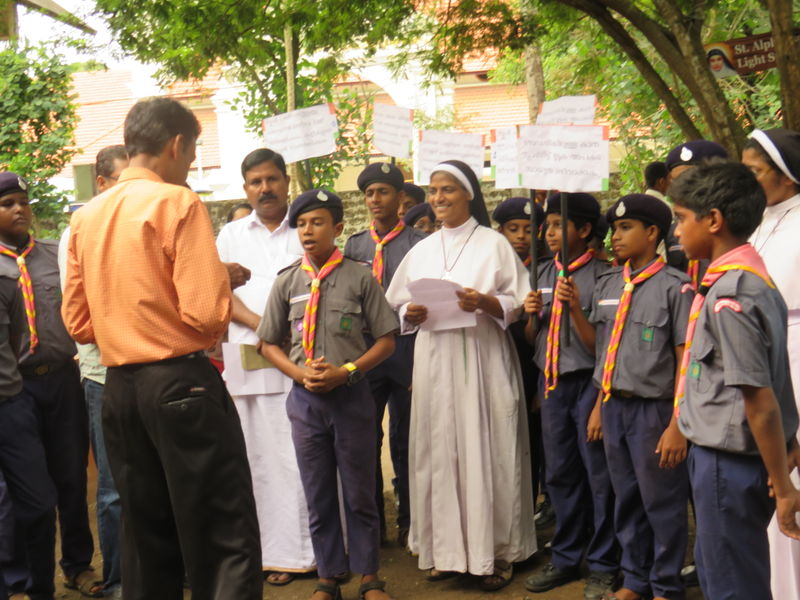 പ്രമാണം:Scouts 2.JPG