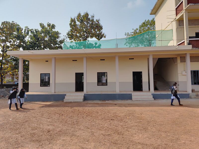 പ്രമാണം:11053 NewOfficeBuilding.jpg