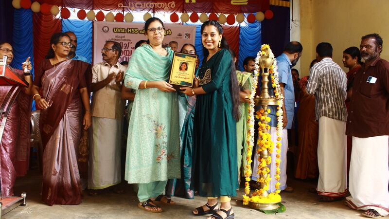 പ്രമാണം:42039 pravesanolthsavam 2025 6.JPG