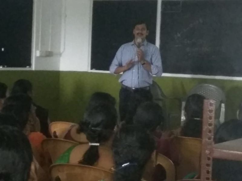 പ്രമാണം:Coun2 22076.jpg