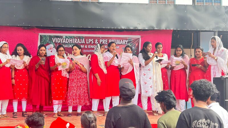 പ്രമാണം:VRLP XMAS1.jpg