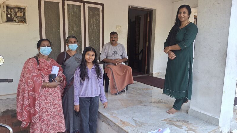 പ്രമാണം:12027 house visit1.jpg