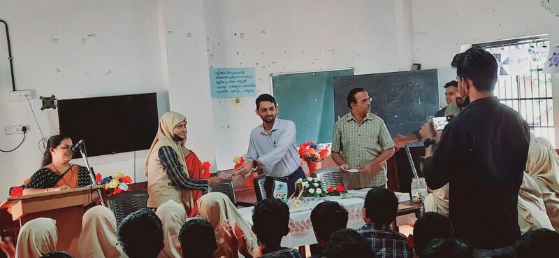 പ്രമാണം:13055 cc1.jpeg