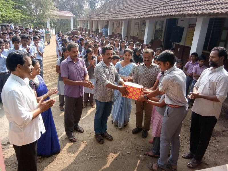 പ്രമാണം:15044 presentation.jpg