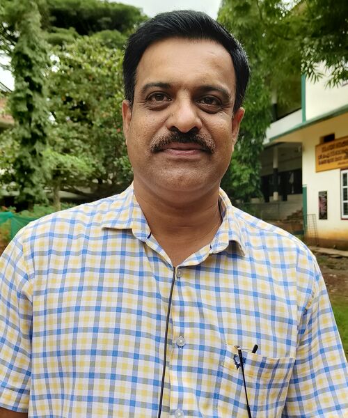 പ്രമാണം:15048 subeesh.jpg