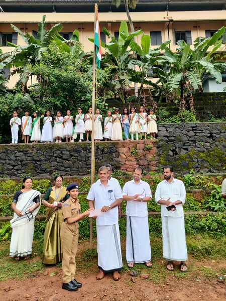 പ്രമാണം:18010 Inde 9.jpg