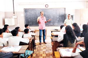 21096 SCHOOL VISIT 1.jpg