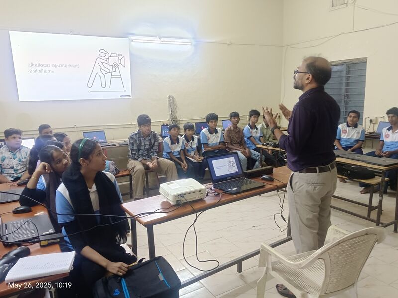 പ്രമാണം:21098 LK CAMP-2025-26 1.jpg