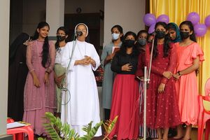 23077 carmel mary 1.resized.jpg