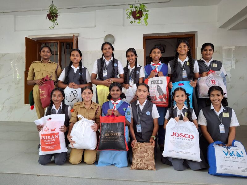 പ്രമാണം:26038 pothichoru.jpeg