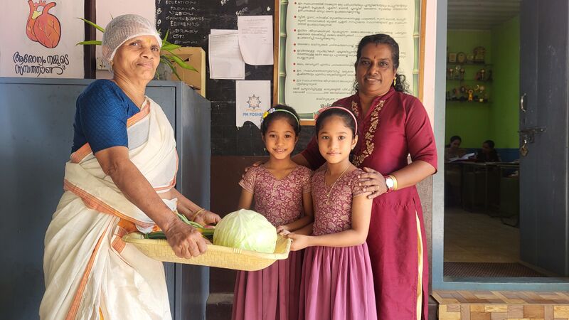 പ്രമാണം:29228 nnn.jpg