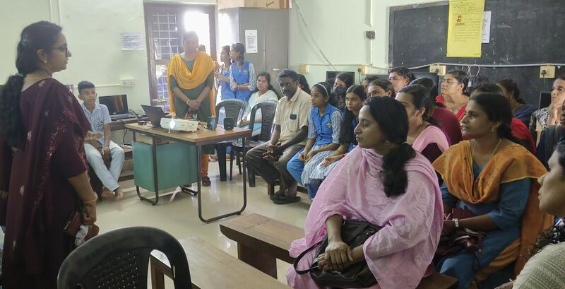 പ്രമാണം:42068 PARENTS MEETING.jpg