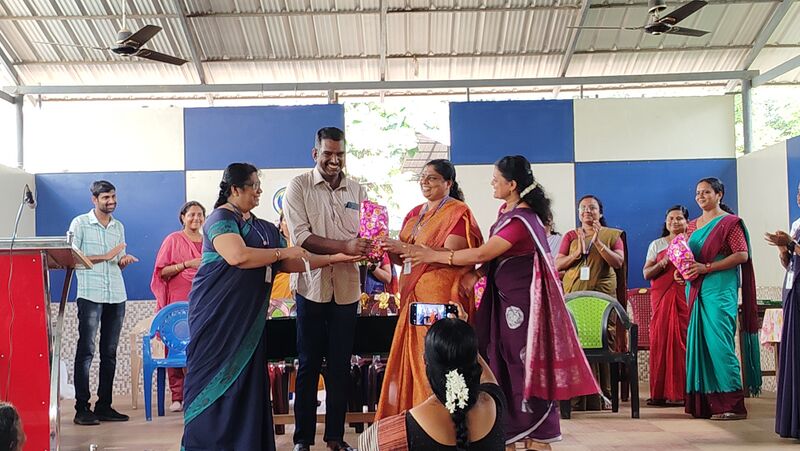 പ്രമാണം:42069 schoolpta2503.jpg