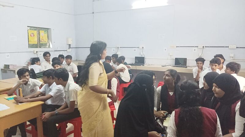 പ്രമാണം:43062 VCamp 1.jpeg