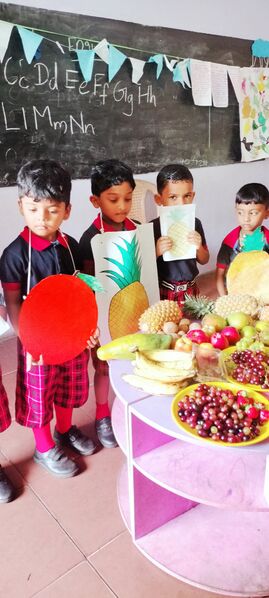 പ്രമാണം:Fruit day 1.jpg