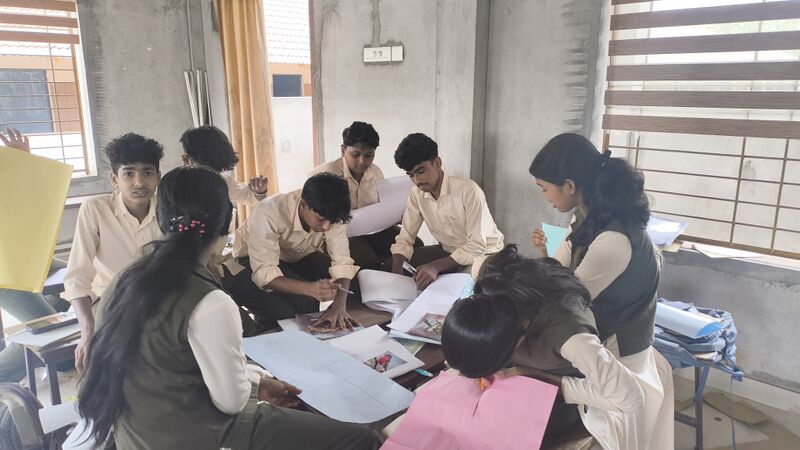 പ്രമാണം:16041 We Book binding2 2025Sept.jpg