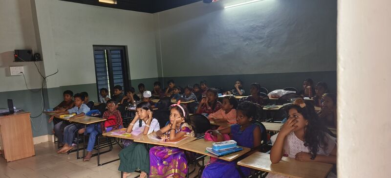 പ്രമാണം:18305-hitech lab.jpg