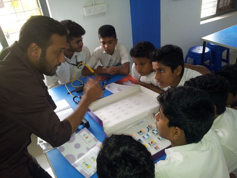 പ്രമാണം:19068 EXPERT CLASS 1.jpg