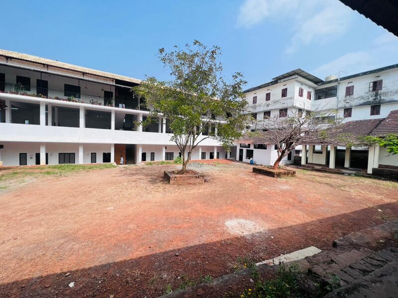 പ്രമാണം:19885-new building.jpg