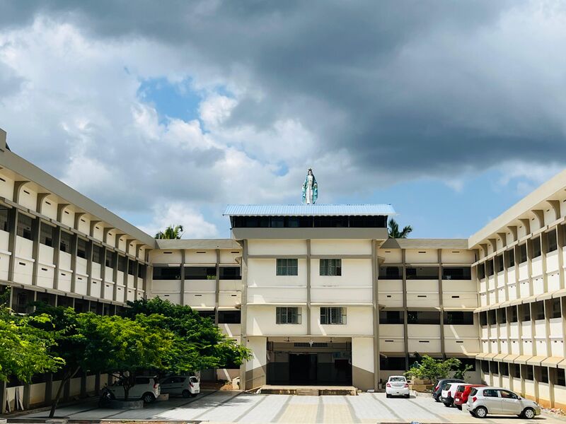 പ്രമാണം:22068 School2024.jpeg