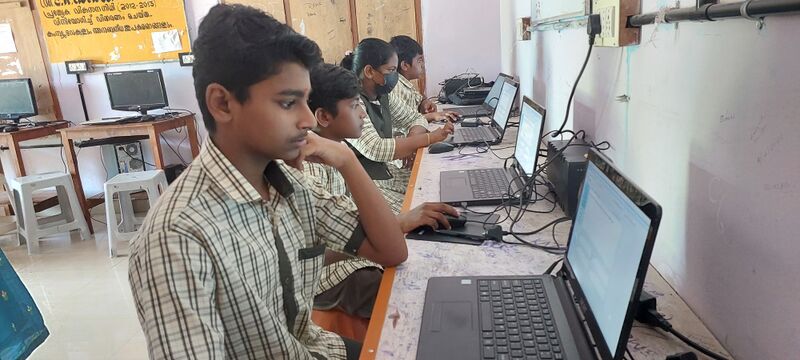 പ്രമാണം:36055 exam.jpg