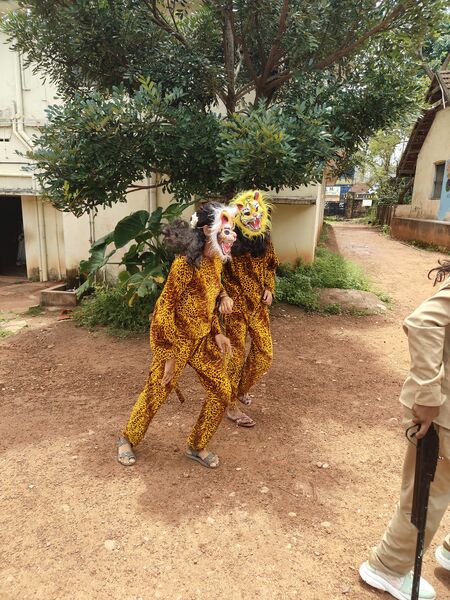 പ്രമാണം:42008 onam254.jpg